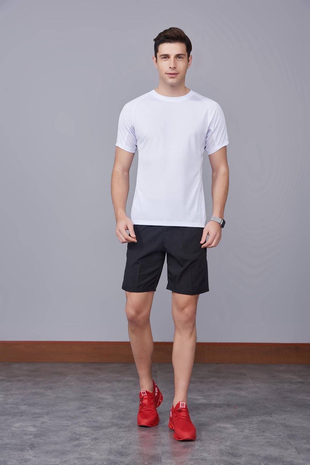 修身運動短袖 舒適透氣跑步訓(xùn)練速干T恤-白色