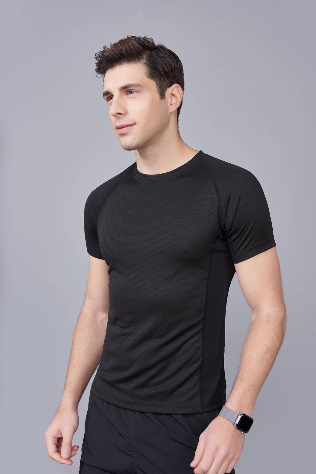 純色T恤  簡約大方經(jīng)典時尚  黑色